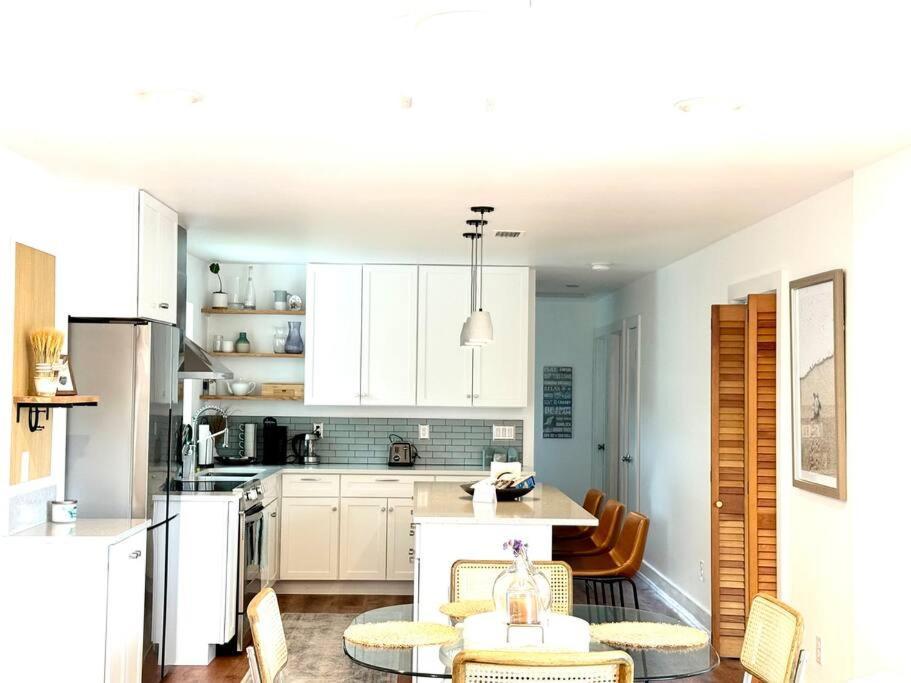 Downtown Dream- Relaxing Escape In Downtown Pensacola Villa Luaran gambar
